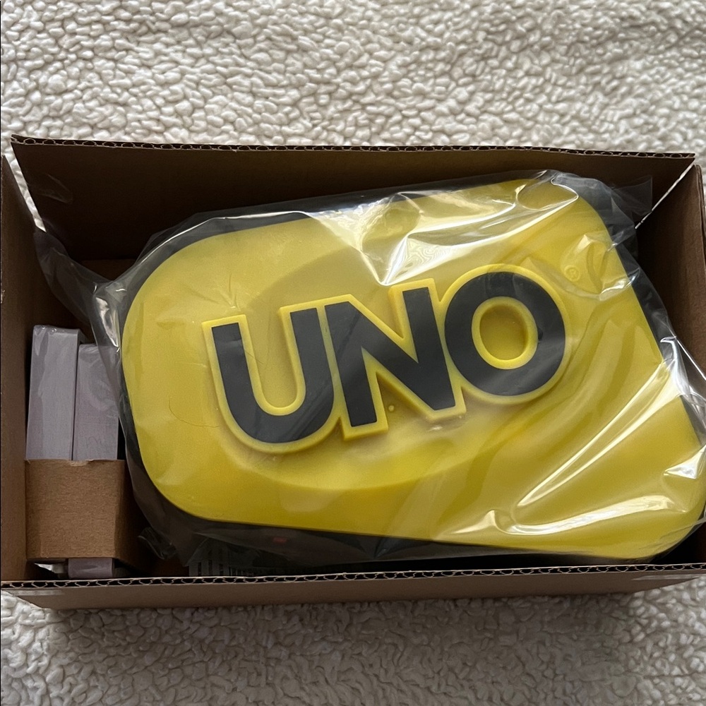 Mattel UNO Attack Mega Hit Game - Red, Yellow, Black - Picture 5 of 6